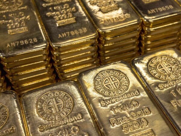 Golden Opportunities: Navigating Today's Gold Rates and Mutual Fund Investments